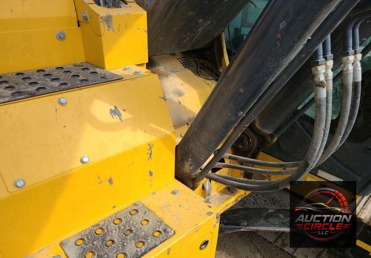 2017 John Deere 245G LC  excavator