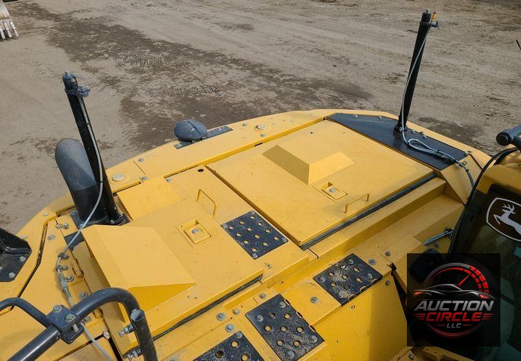 2017 John Deere 245G LC  excavator