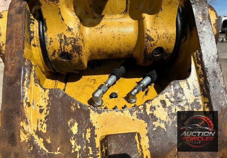 2019 Caterpillar 320 excavator