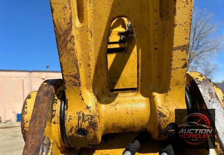 2019 Caterpillar 320 excavator