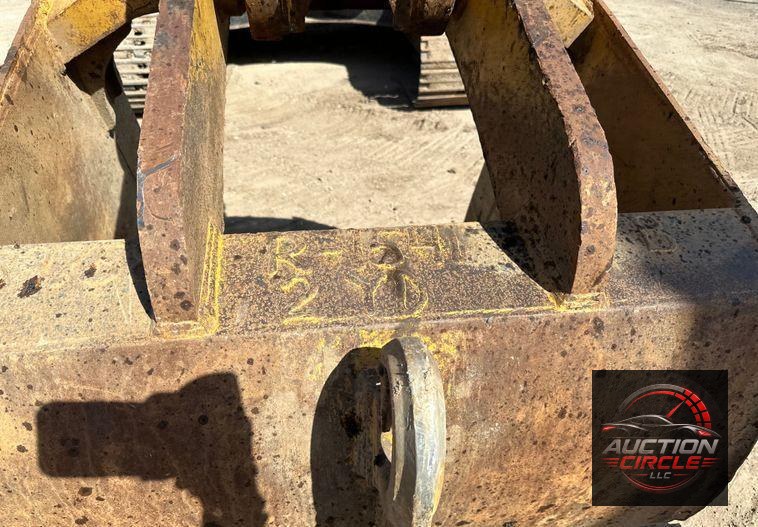 2019 Caterpillar 320 excavator