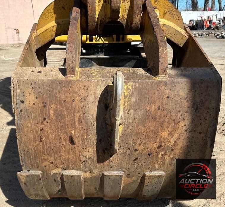 2019 Caterpillar 320 excavator
