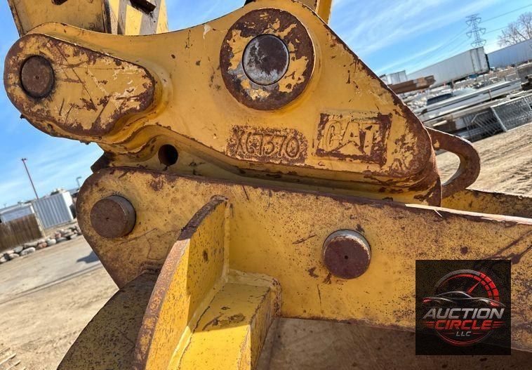 2019 Caterpillar 320 excavator