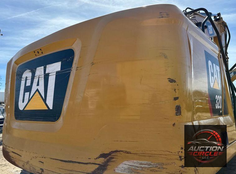 2019 Caterpillar 320 excavator