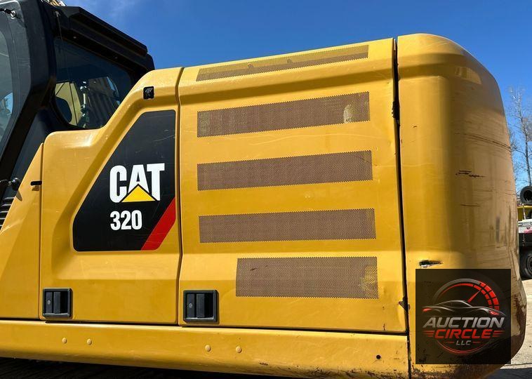 2019 Caterpillar 320 excavator