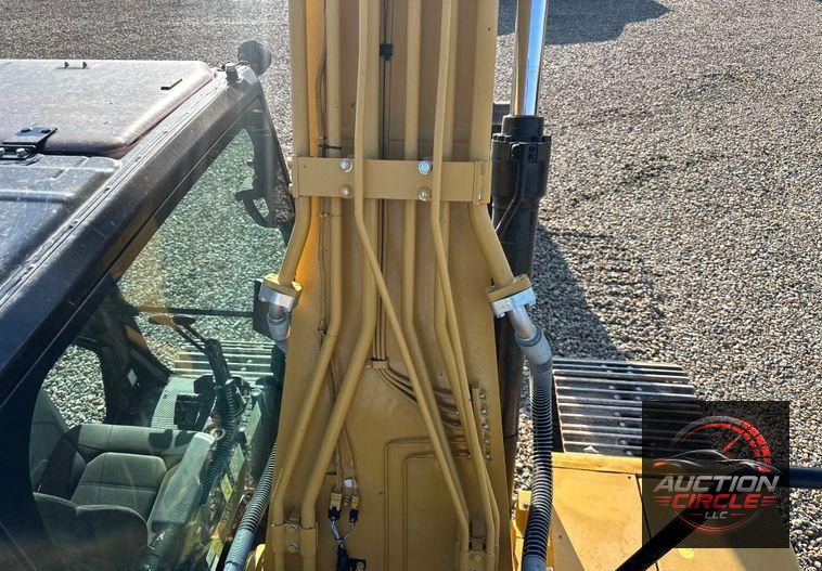 2018 Caterpillar  323 excavator