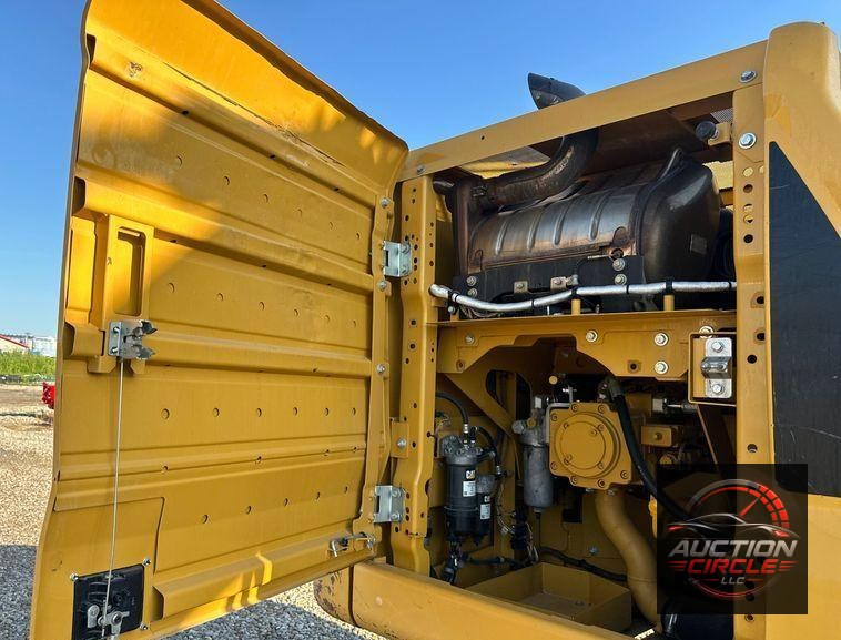 2018 Caterpillar  323 excavator