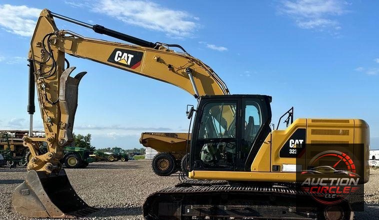 2018 Caterpillar  323 excavator