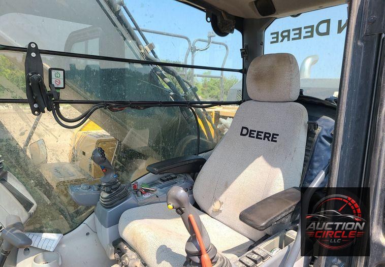 2015 John Deere 350G LC  excavator