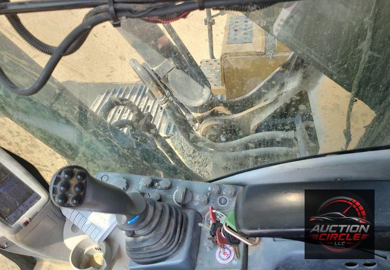 2015 John Deere 350G LC  excavator