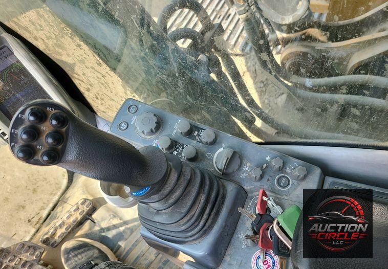 2015 John Deere 350G LC  excavator