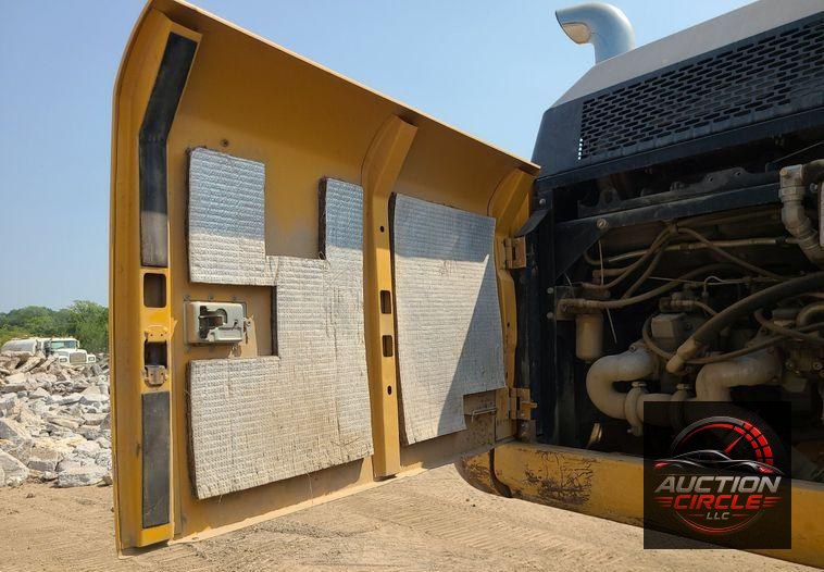 2015 John Deere 350G LC  excavator