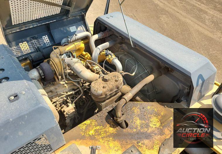 2015 John Deere 350G LC  excavator