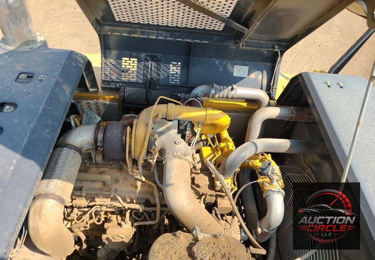 2015 John Deere 350G LC  excavator