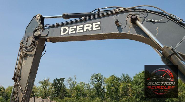 2015 John Deere 350G LC  excavator