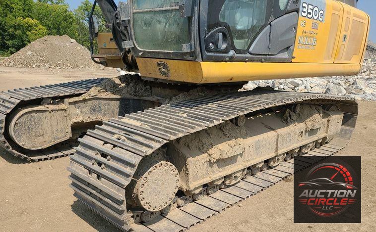 2015 John Deere 350G LC  excavator