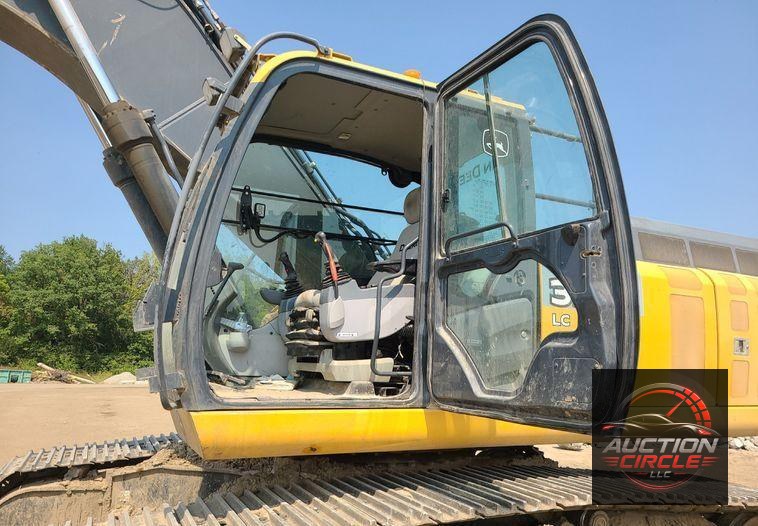 2015 John Deere 350G LC  excavator