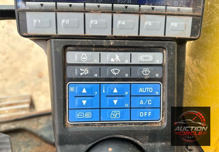 2018 Komatsu  PC170LC-11 excavator