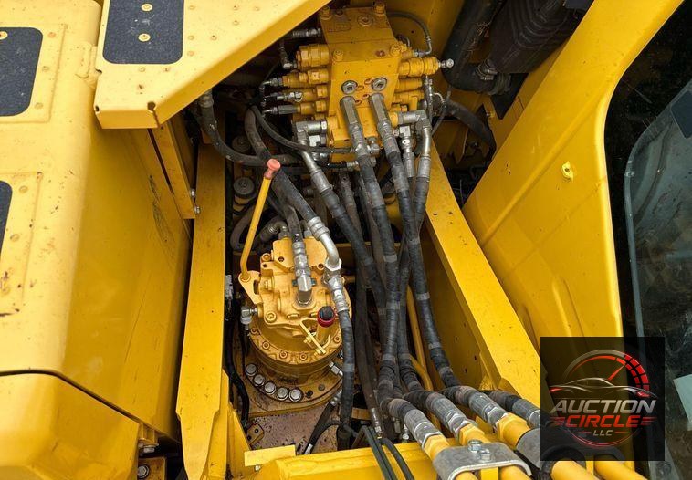 2018 Komatsu  PC170LC-11 excavator