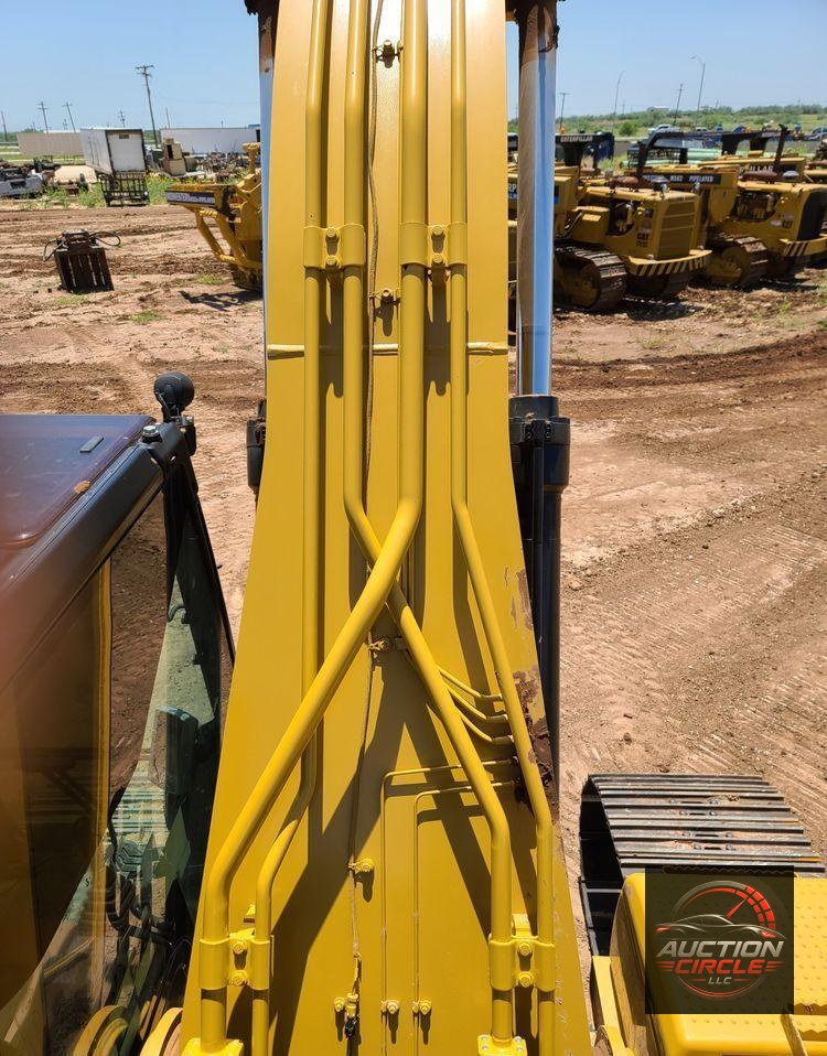 2018 Caterpillar 330FL  excavator