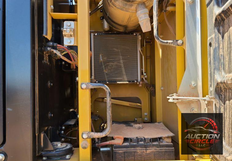 2018 Caterpillar 330FL  excavator