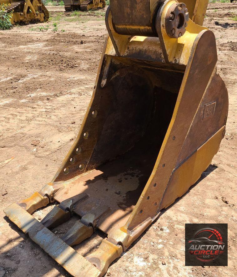 2018 Caterpillar 330FL  excavator