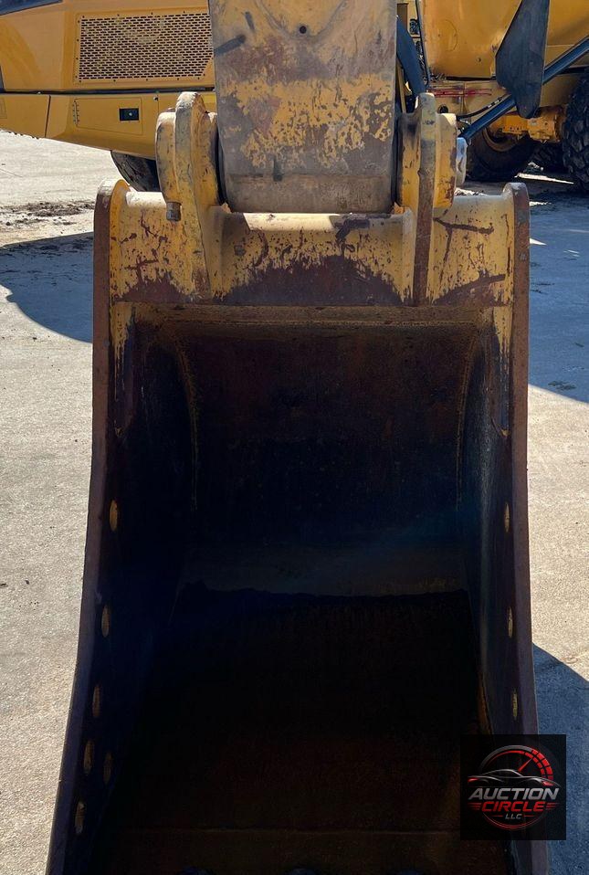 2018 Caterpillar 323  excavator