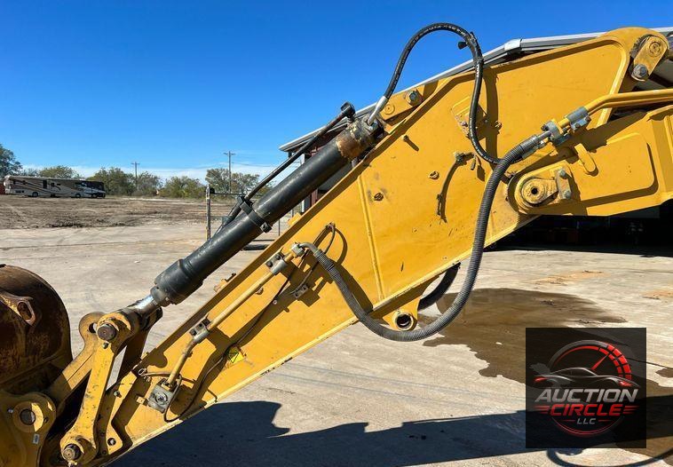 2018 Caterpillar 323  excavator