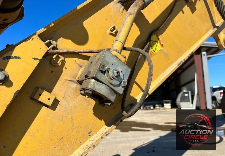 2018 Caterpillar 323  excavator