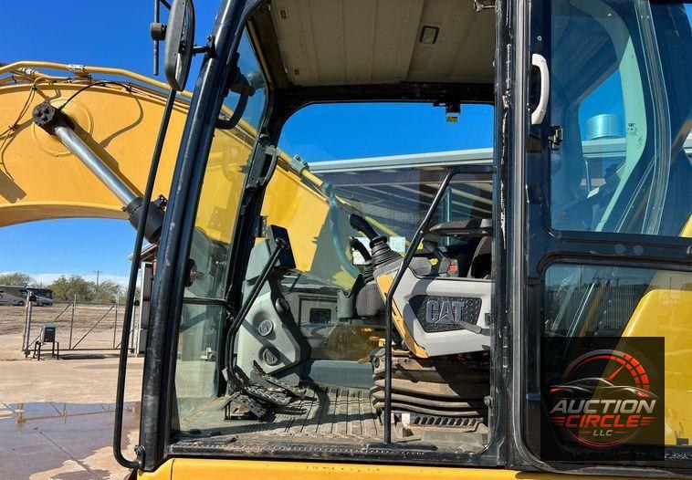 2018 Caterpillar 323  excavator