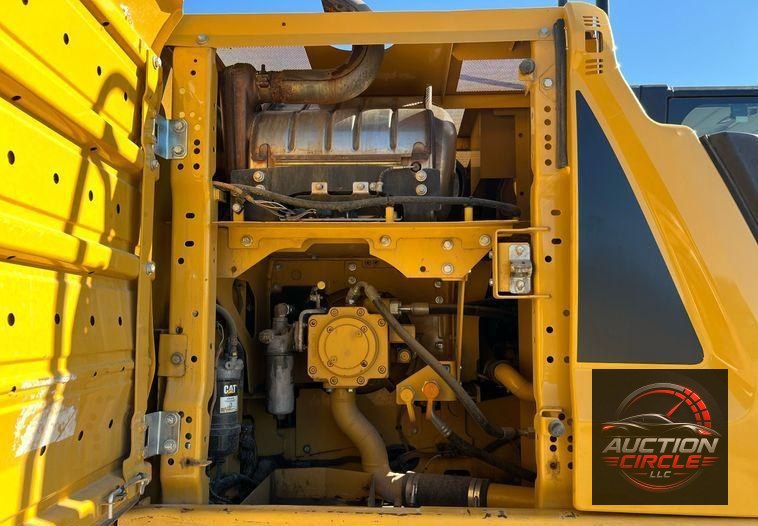 2018 Caterpillar 323  excavator