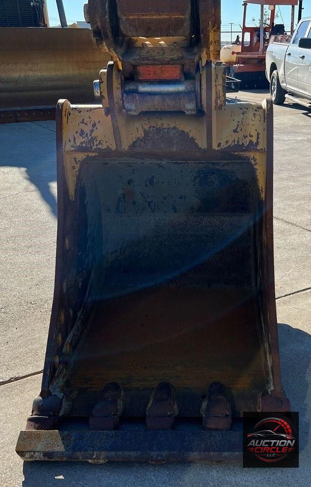 2018 Caterpillar 320  excavator
