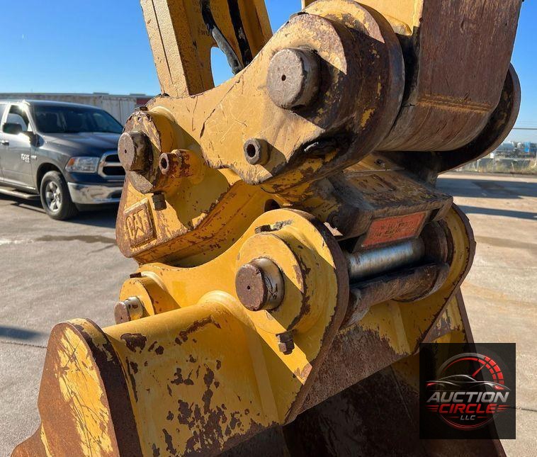 2018 Caterpillar 320  excavator