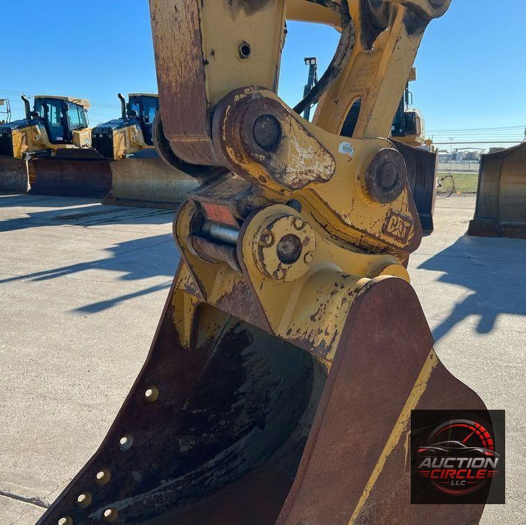 2018 Caterpillar 320  excavator