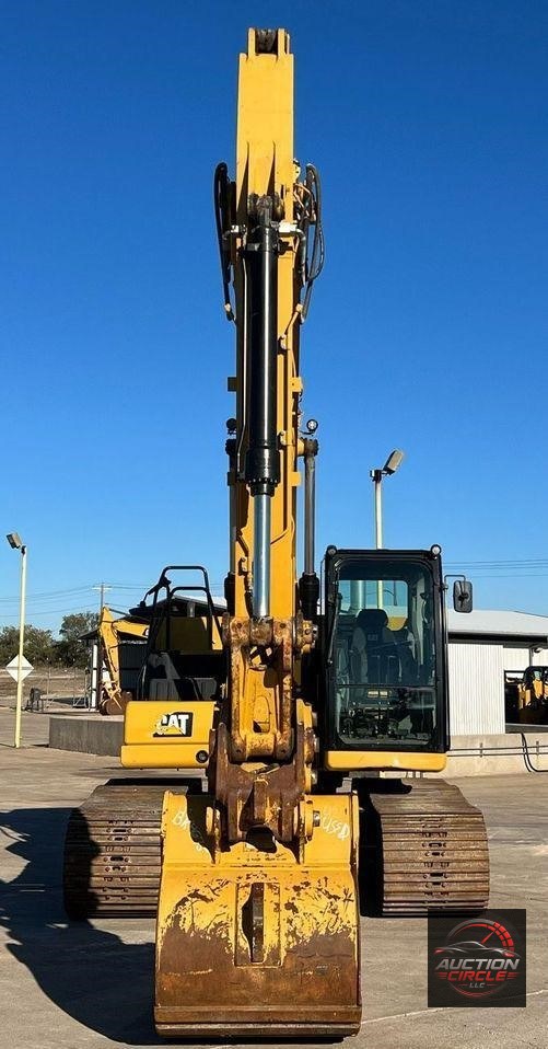 2018 Caterpillar 320  excavator