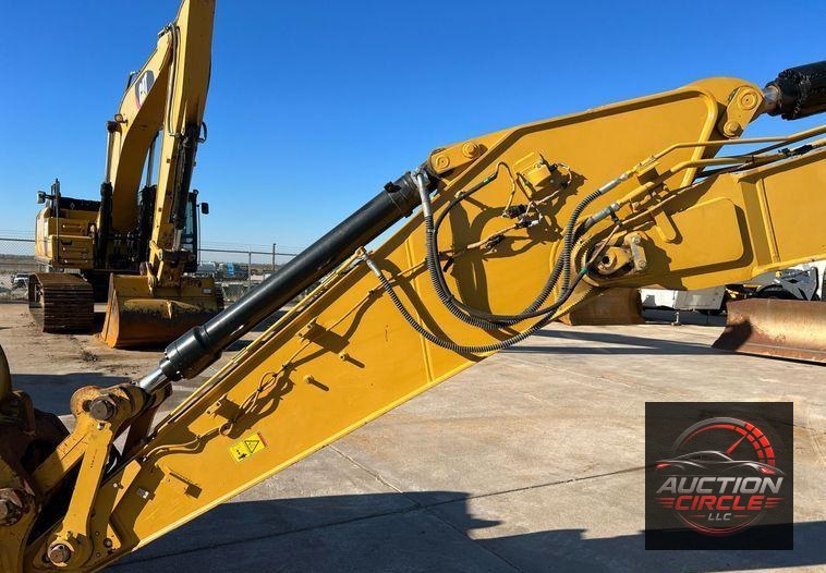 2018 Caterpillar 320  excavator