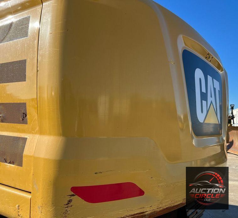 2018 Caterpillar 320  excavator