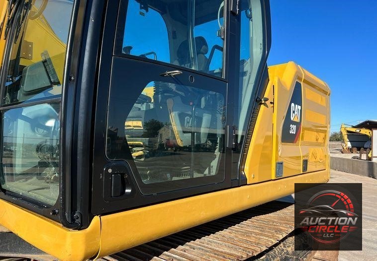 2018 Caterpillar 320  excavator