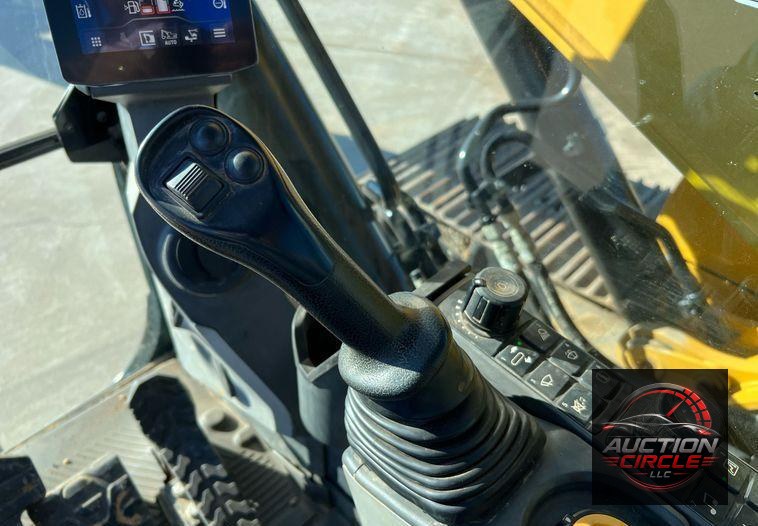 2018 Caterpillar 320  excavator