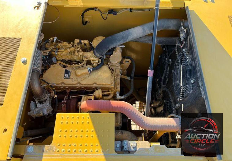 2018 Caterpillar 320  excavator