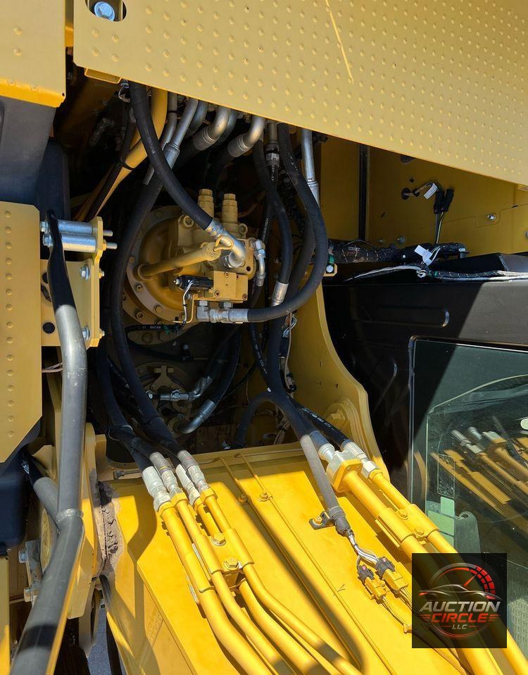 2018 Caterpillar 320  excavator