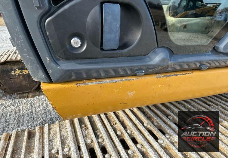 2015 John Deere 250G LC excavator
