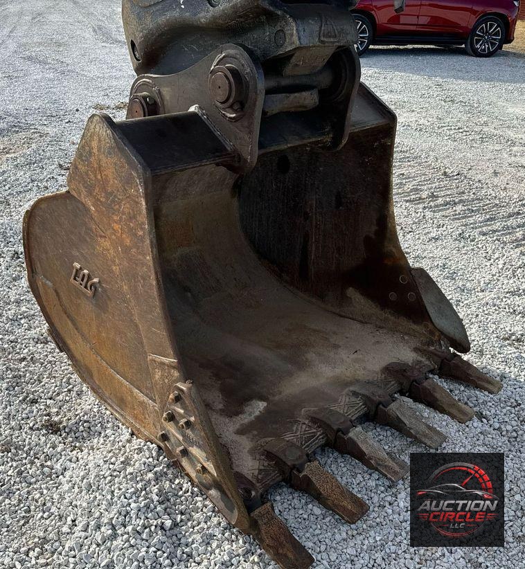 2015 John Deere 250G LC excavator