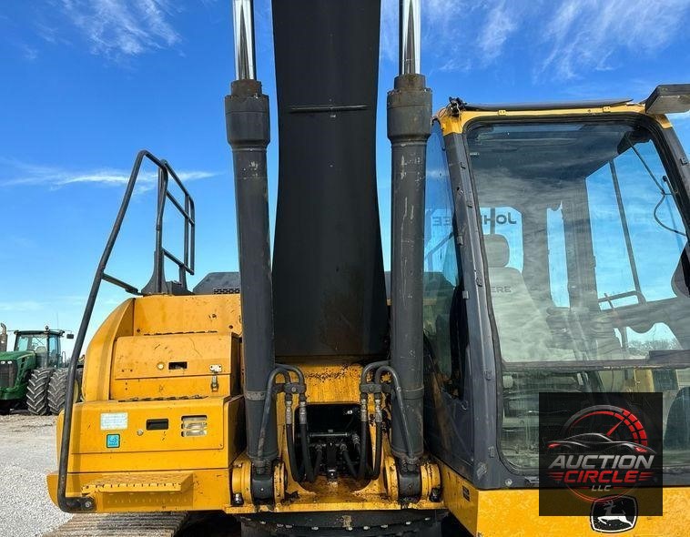 2015 John Deere 250G LC excavator