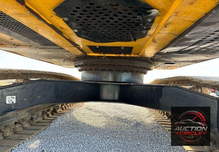 2015 John Deere 250G LC excavator
