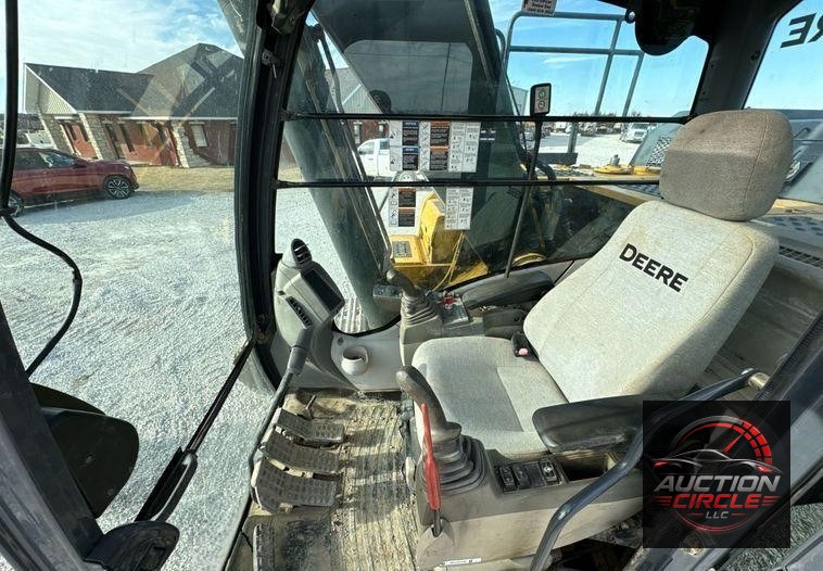 2015 John Deere 250G LC excavator