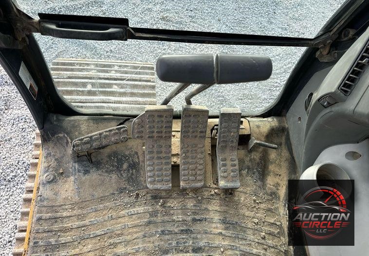 2015 John Deere 250G LC excavator