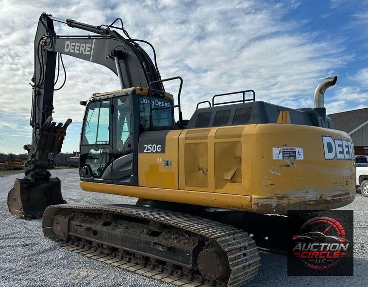 2015 John Deere 250G LC excavator
