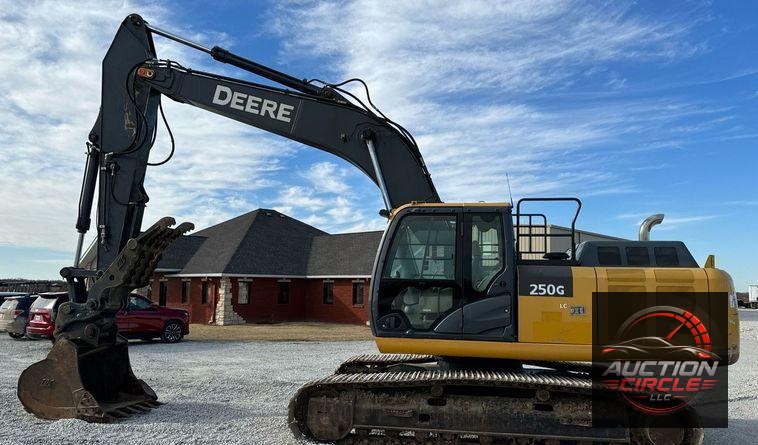 2015 John Deere 250G LC excavator