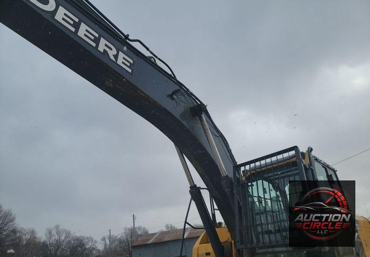 2018 John Deere 210G LC excavator